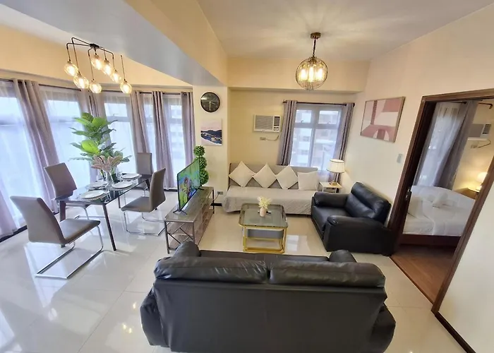 Exclusive 1br Balcony -60sqm -pet -freeparking -moa,picc,ccp,wtc,airport Apartment
