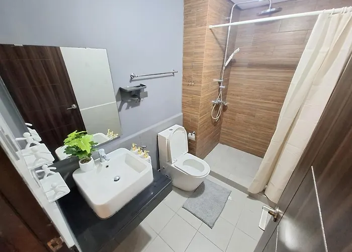 Exclusive 1br Balcony -60sqm -pet -freeparking -moa,picc,ccp,wtc,airport *