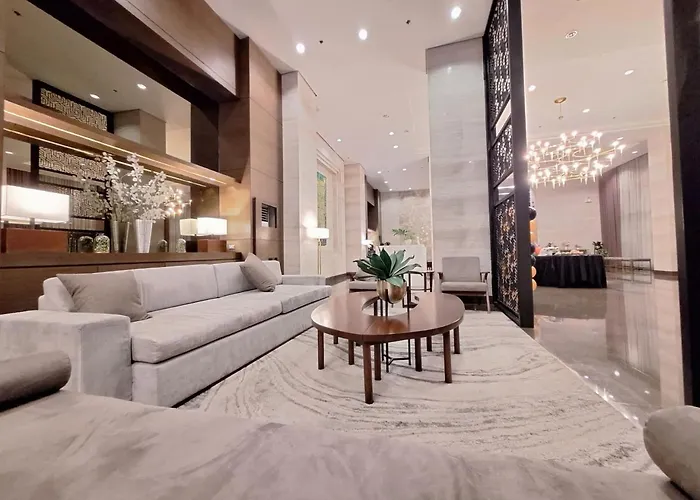 Exclusive 1br Balcony -60sqm -pet -freeparking -moa,picc,ccp,wtc,airport * Manila
