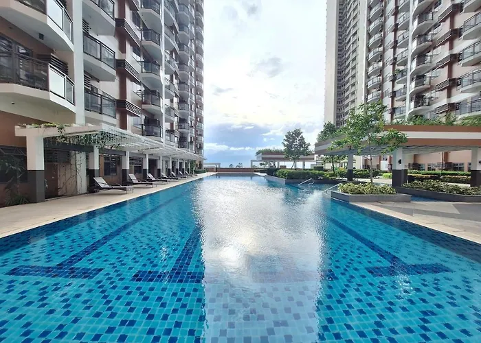 Exclusive 1br Balcony -60sqm -pet -freeparking -moa,picc,ccp,wtc,airport Apartment Manila