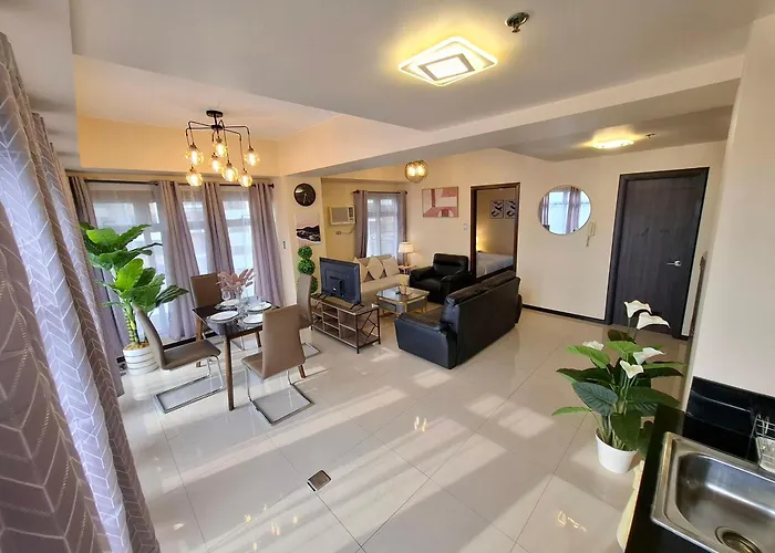 Exclusive 1br Balcony -60sqm -pet -freeparking -moa,picc,ccp,wtc,airport Apartment Manila